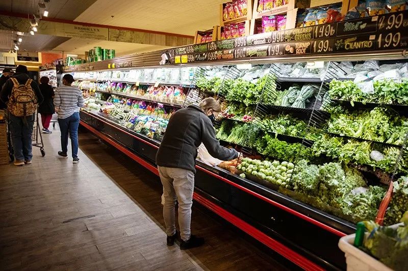 美国通胀40年最大涨幅，对经济意味着什么？又有何警示？