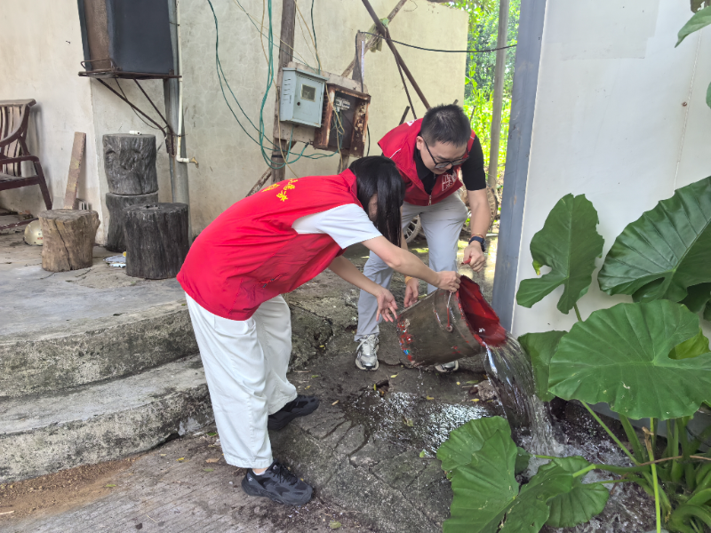 鸳鸯湖社区多举措开展疫情防控工作，筑牢居民健康防线